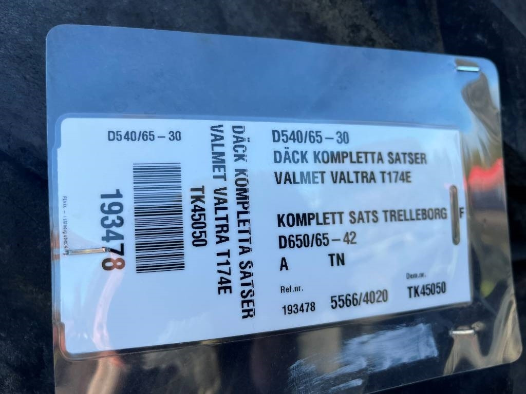 Trelleborg 650/65 42 540/65 30 till Valmet Valtra T174 - الإطارات - الآلات والماكينات الزراعية: صور 4 Trelleborg 650/65 42 540/65 30 till Valmet Valtra T174 - الإطارات - الآلات والماكينات الزراعية: صور 4