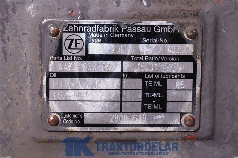 Volvo L 30 B Framvagn - المحور و قطع الغيار - آلات البناء: صور 3 Volvo L 30 B Framvagn - المحور و قطع الغيار - آلات البناء: صور 3