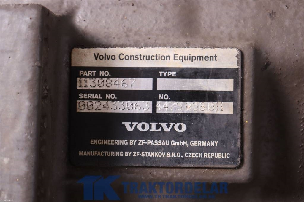 Volvo L 45 G bakvagn - المحور و قطع الغيار - آلات البناء: صور 3 Volvo L 45 G bakvagn - المحور و قطع الغيار - آلات البناء: صور 3