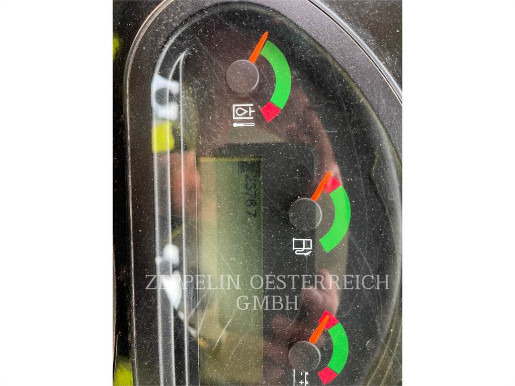 CAT 907M - اللودر بعجل: صور 5 CAT 907M - اللودر بعجل: صور 5