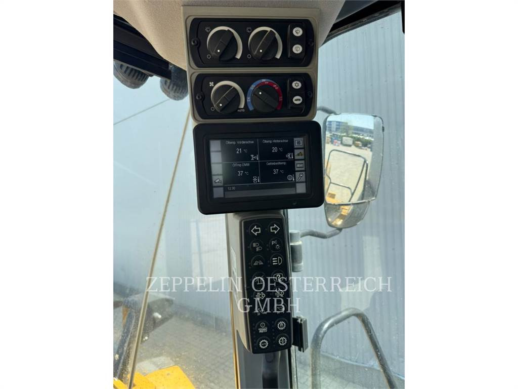 اللودر بعجل CAT 950M: صور 13