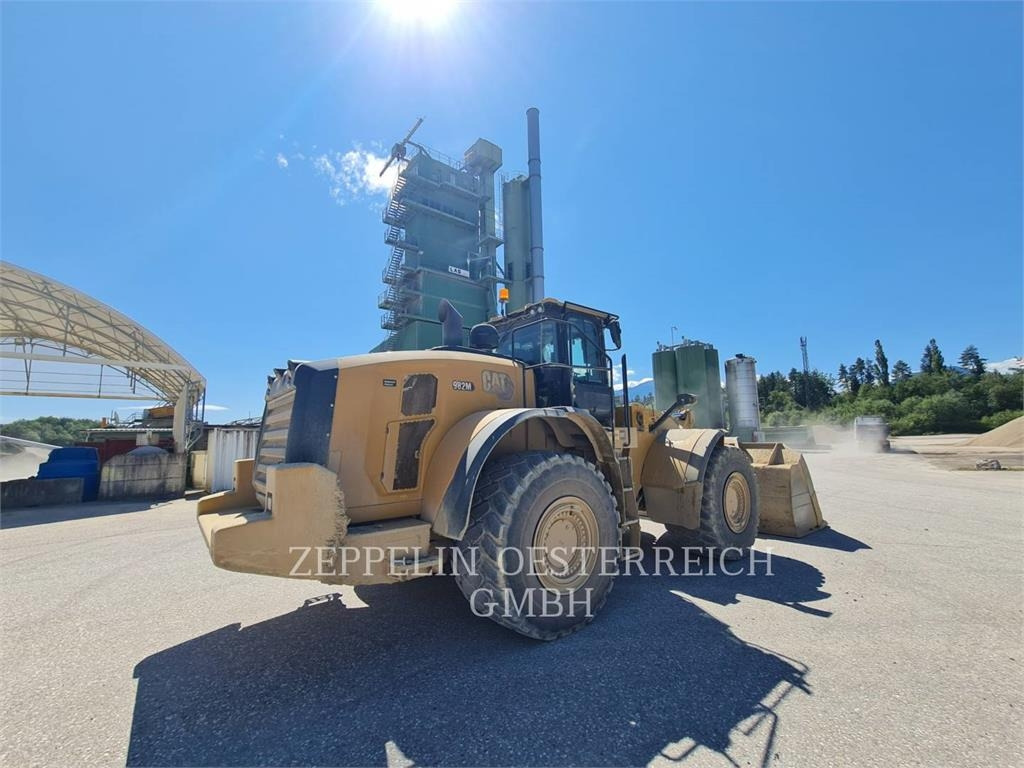 CAT 982M - اللودر بعجل: صور 3 CAT 982M - اللودر بعجل: صور 3