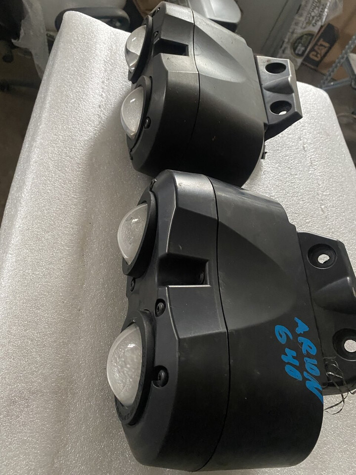 Claas Arion 640 - Lampy / Mocowania Lamp / Reflektory - أضواء - الآلات والماكينات الزراعية: صور 5 Claas Arion 640 - Lampy / Mocowania Lamp / Reflektory - أضواء - الآلات والماكينات الزراعية: صور 5