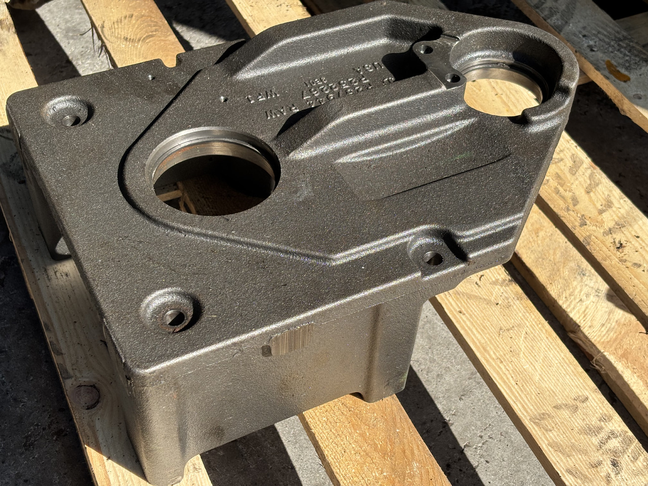 John Deere 6170 6175 6195 6R 195 7530 Podpora Obudowa PTO Mocowanie WOM R257944 R252267 R556656 - نقل الحركة - الآلات والماكينات الزراعية: صور 2 John Deere 6170 6175 6195 6R 195 7530 Podpora Obudowa PTO Mocowanie WOM R257944 R252267 R556656 - نقل الحركة - الآلات والماكينات الزراعية: صور 2