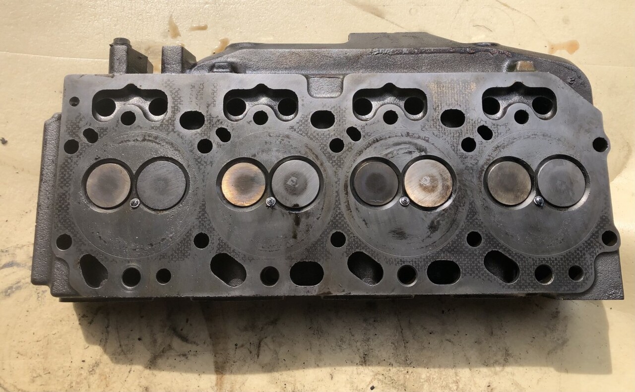 John Deere-głowica/John Deere 6210 6310 - Nr R121402V - اسطوانة رئيس - الآلات والماكينات الزراعية: صور 3 John Deere-głowica/John Deere 6210 6310 - Nr R121402V - اسطوانة رئيس - الآلات والماكينات الزراعية: صور 3