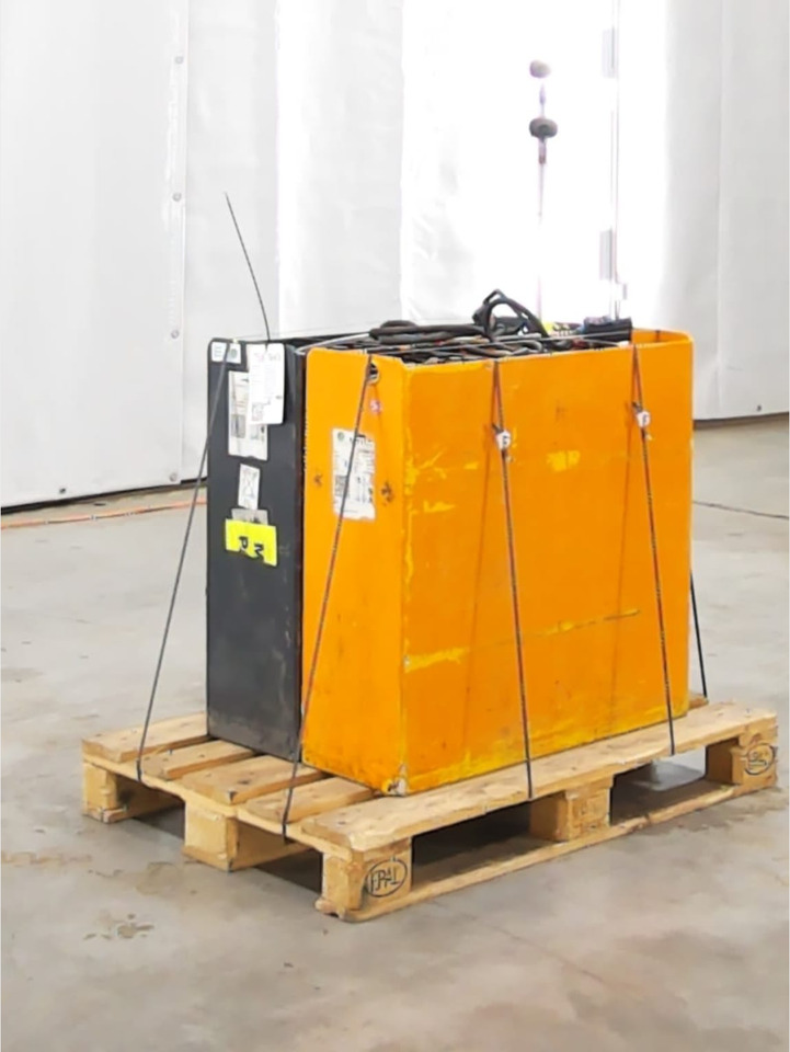 Battery Package - 2 Pcs. - البطارية - معدات المناولة: صور 1 Battery Package - 2 Pcs. - البطارية - معدات المناولة: صور 1