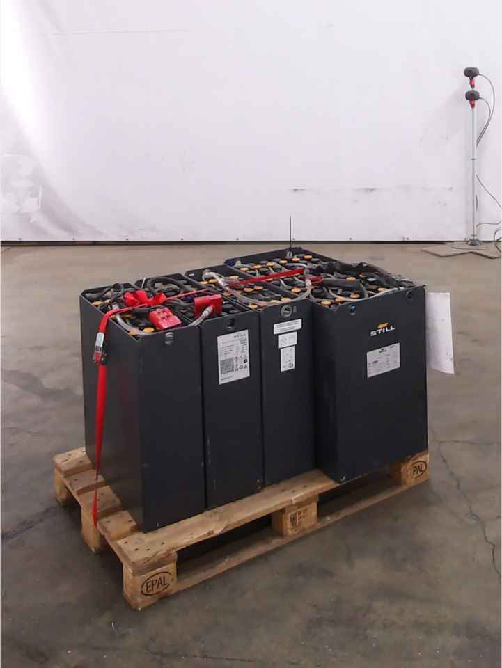 Battery Package - 4 Pcs. - البطارية - معدات المناولة: صور 1 Battery Package - 4 Pcs. - البطارية - معدات المناولة: صور 1