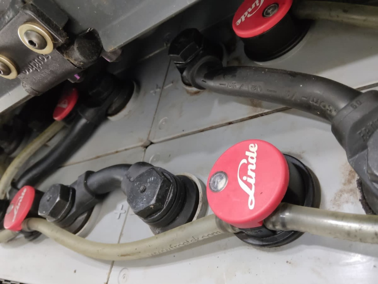 Linde R16HD - شاحنة مناولة: صور 4 Linde R16HD - شاحنة مناولة: صور 4