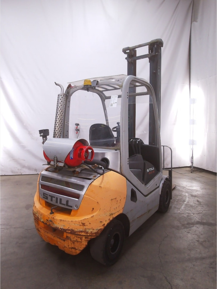 STILL RX70-25T - رافعة شوكية تعمل بالغاز: صور 2 STILL RX70-25T - رافعة شوكية تعمل بالغاز: صور 2