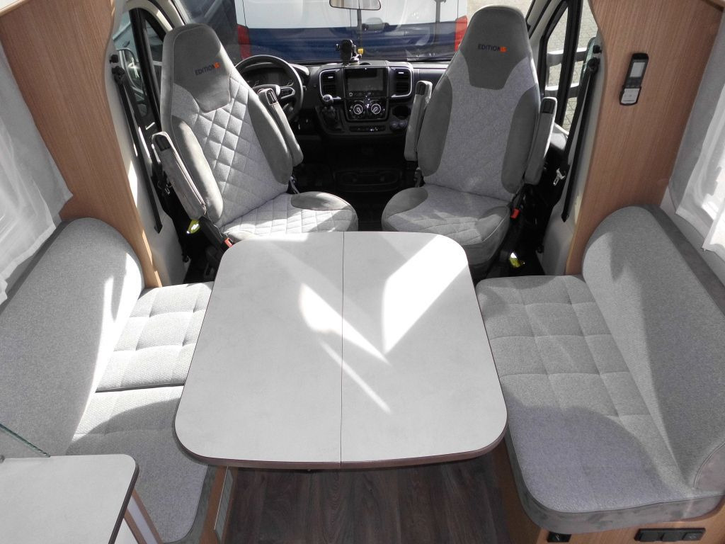 Carado T 459 Edition15 Solar, WR, RFK, SAT/TV uvm.+++ - موتر هوم شبه متكامل: صور 5 Carado T 459 Edition15 Solar, WR, RFK, SAT/TV uvm.+++ - موتر هوم شبه متكامل: صور 5