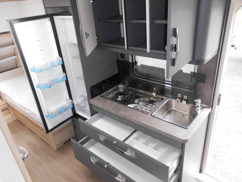 كرفان سحب Hobby De Luxe 495 UL 2026 AUTARK 1800kg. Ambiente++: صور 12 كرفان سحب Hobby De Luxe 495 UL 2026 AUTARK 1800kg. Ambiente++: صور 12