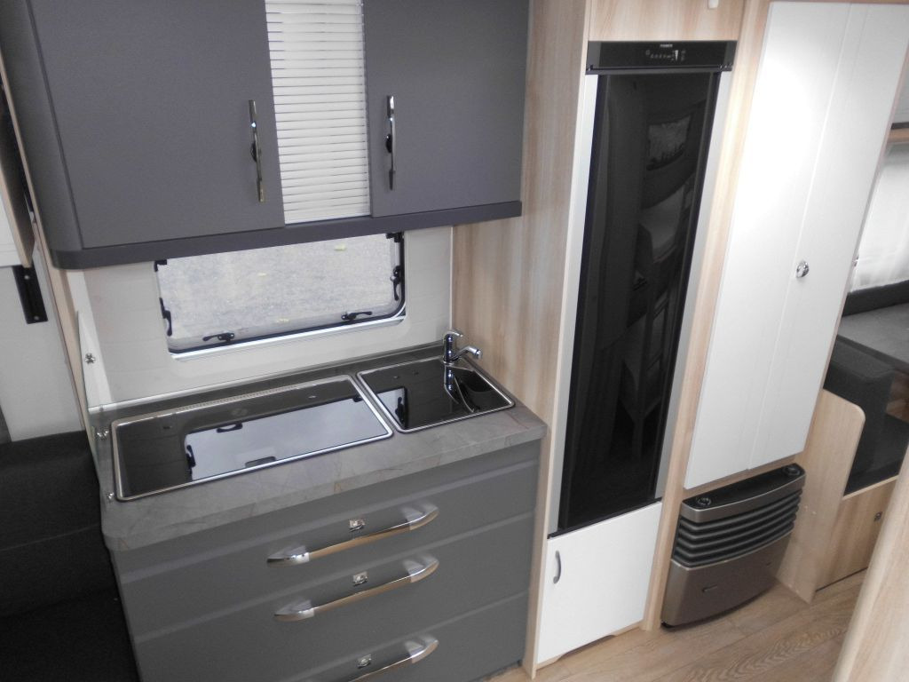 كرفان سحب Hobby De Luxe 515 UHK 2025 PICO Hubbett+K.Betten: صور 11