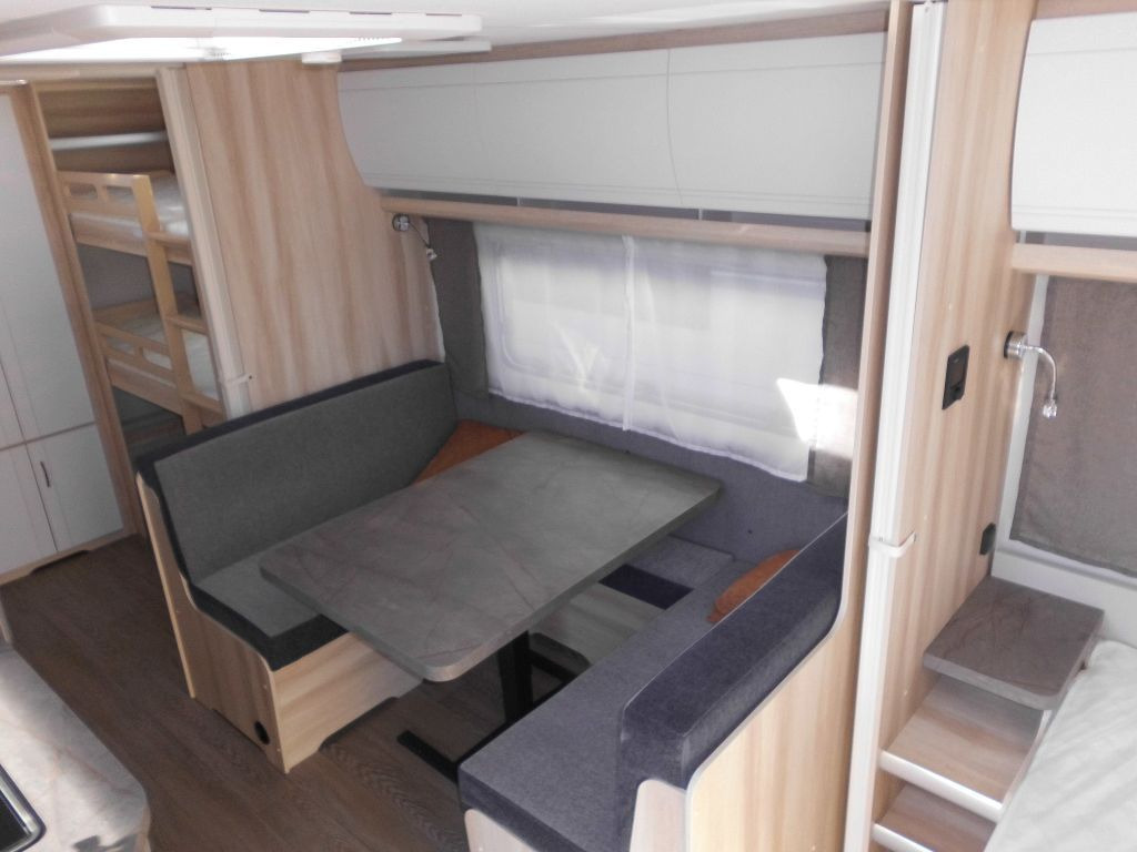 Hobby De Luxe 545 KMF 2026 3er Autark Backofen uvm.+ - كرفان سحب: صور 5 Hobby De Luxe 545 KMF 2026 3er Autark Backofen uvm.+ - كرفان سحب: صور 5