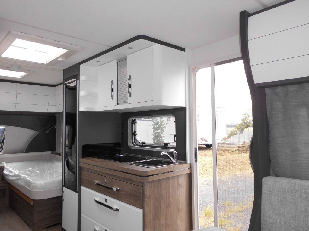 Hobby Excellent Edition 495 UL 2026 AUTARK 1800kg. ROL - كرفان سحب: صور 5 Hobby Excellent Edition 495 UL 2026 AUTARK 1800kg. ROL - كرفان سحب: صور 5