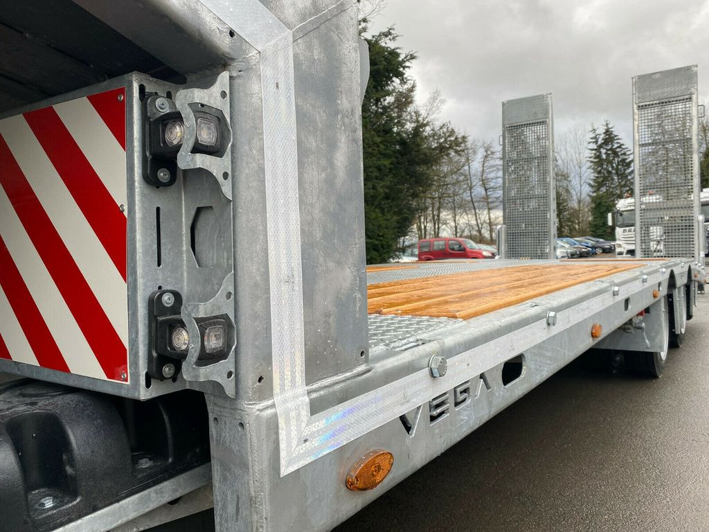 Vega/Vollverzinkt/Luft/Led/Lenkachse Option - عربة مسطحة منخفضة نصف مقطورة: صور 3 Vega/Vollverzinkt/Luft/Led/Lenkachse Option - عربة مسطحة منخفضة نصف مقطورة: صور 3