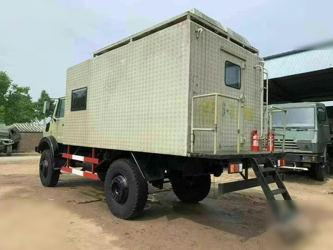 1995 MERCEDES-BENZ UNIMOG 2150 - الشاسيه شاحنة: صور 4 1995 MERCEDES-BENZ UNIMOG 2150 - الشاسيه شاحنة: صور 4