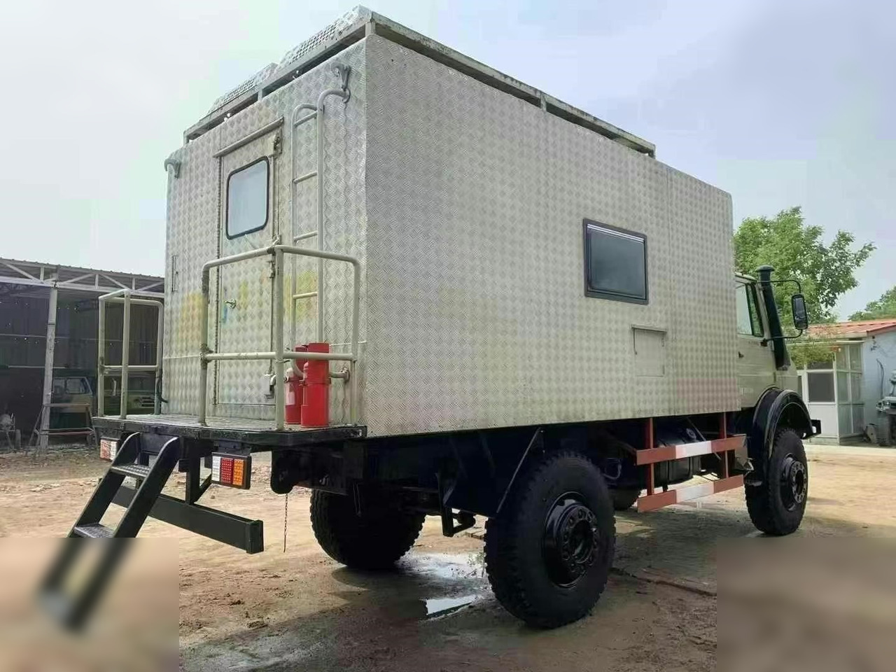 1995 MERCEDES-BENZ UNIMOG 2150 - الشاسيه شاحنة: صور 3 1995 MERCEDES-BENZ UNIMOG 2150 - الشاسيه شاحنة: صور 3
