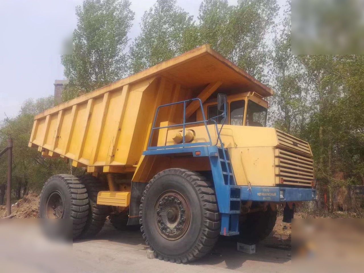 2000 BELAZ 75473 - شاحنة قلابة للمحاجر: صور 2 2000 BELAZ 75473 - شاحنة قلابة للمحاجر: صور 2