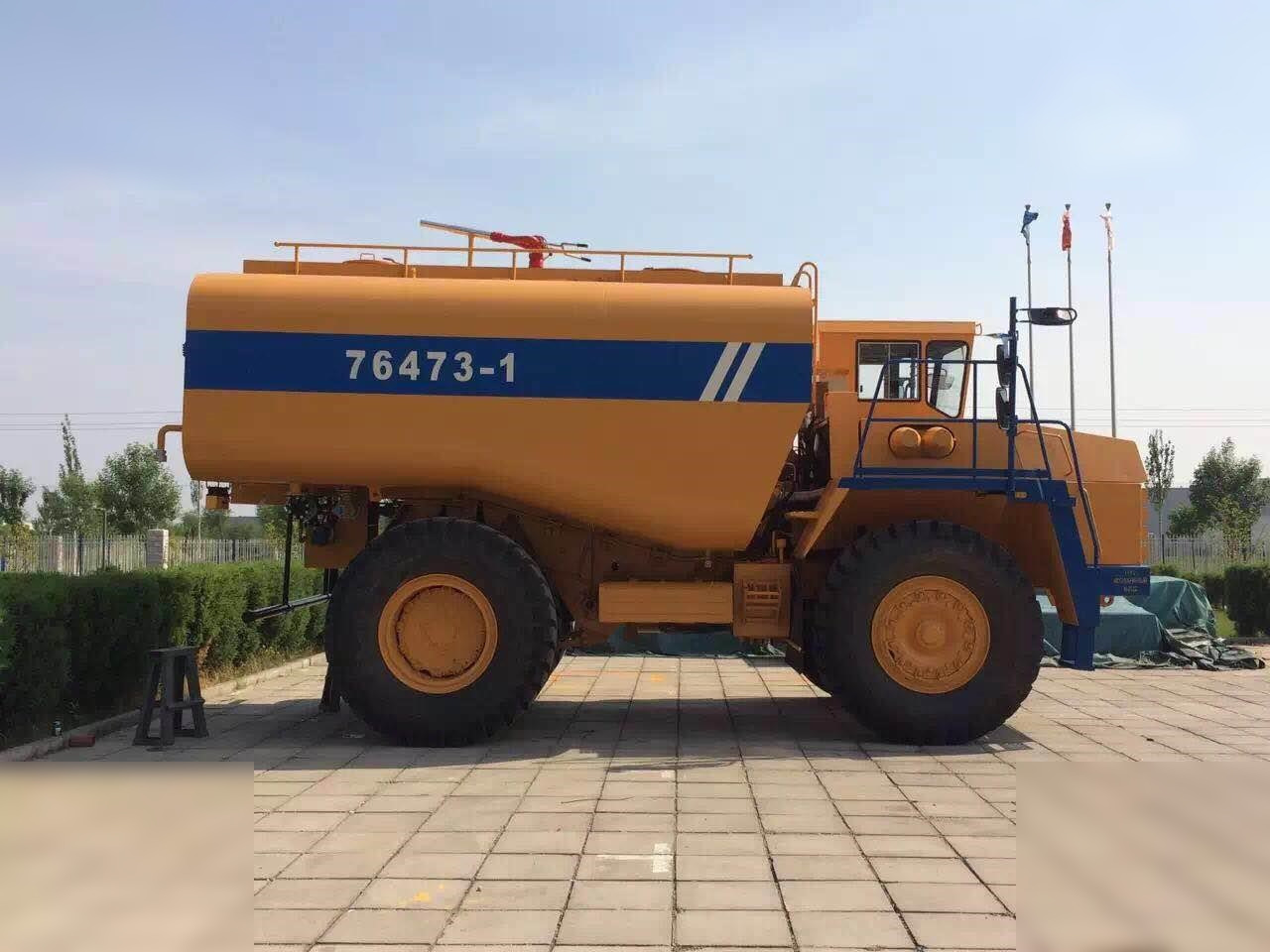 2000 BELAZ 75473 - شاحنة قلابة للمحاجر: صور 1 2000 BELAZ 75473 - شاحنة قلابة للمحاجر: صور 1