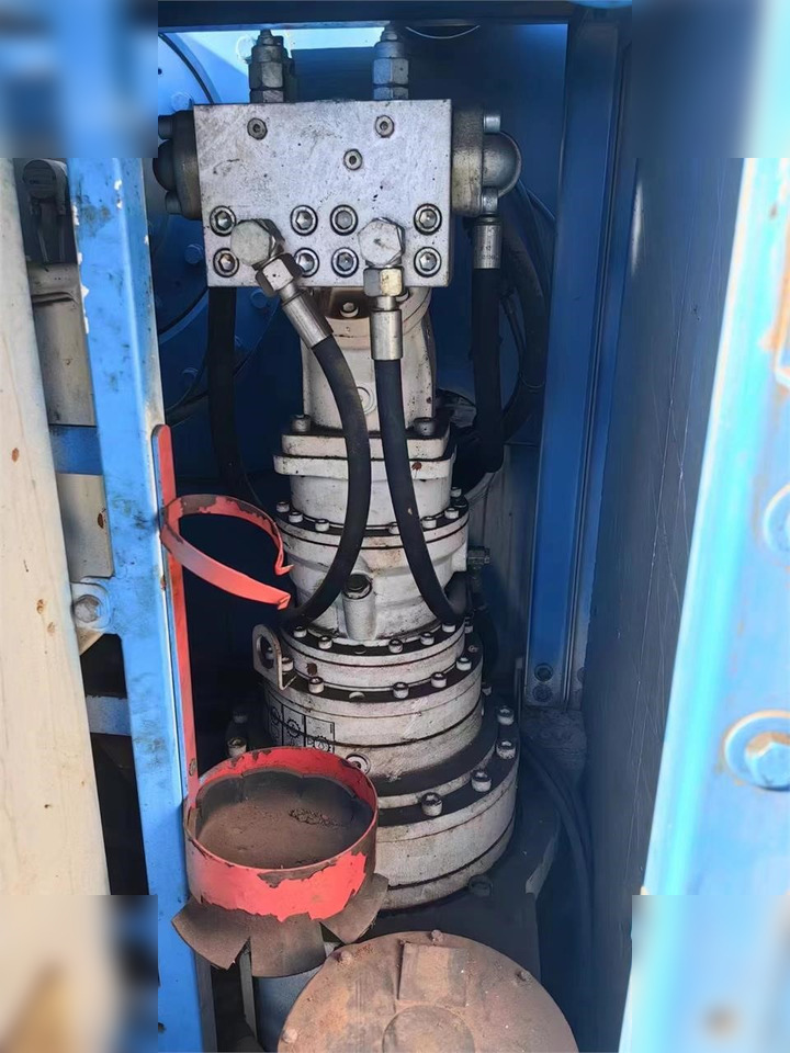 2013 SOILMEC SR100 - آلة حفر: صور 5 2013 SOILMEC SR100 - آلة حفر: صور 5