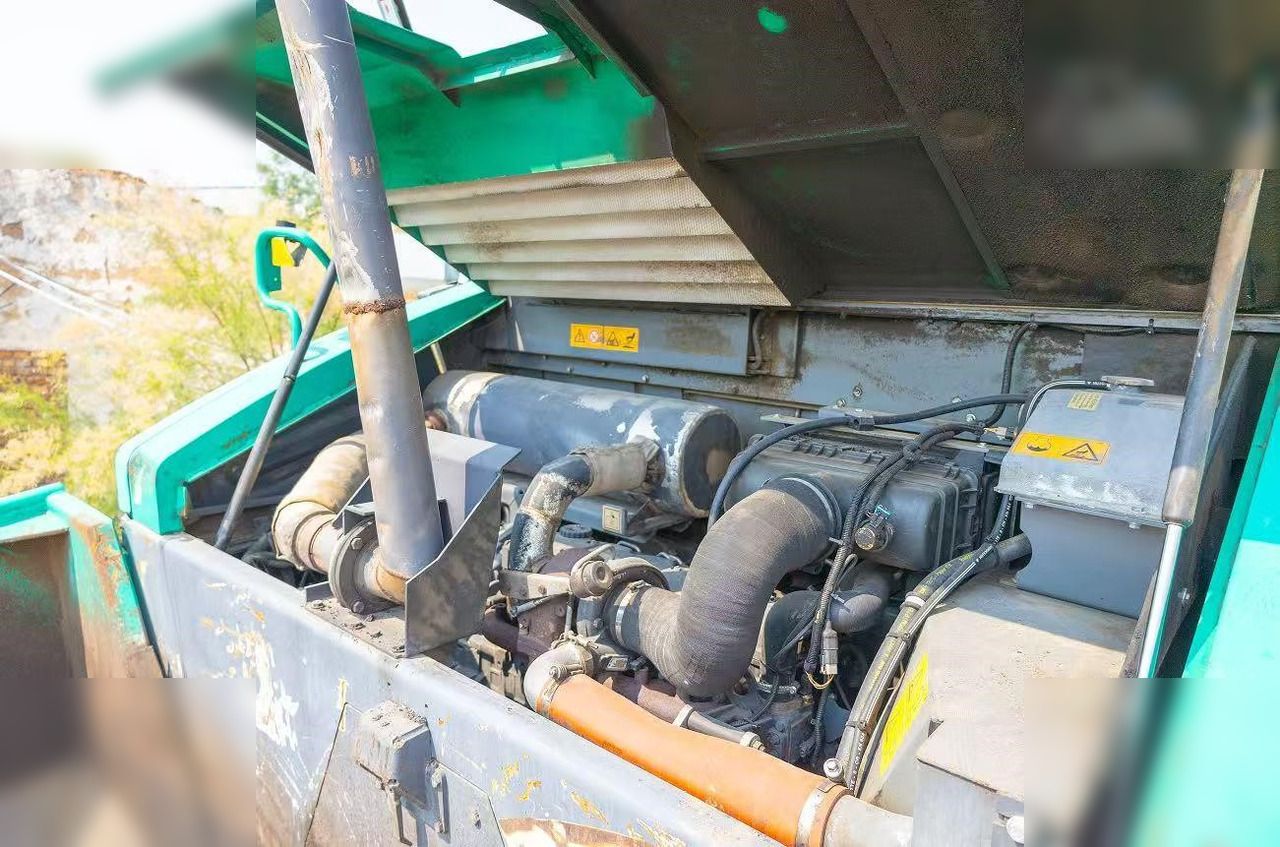 2015 VÖGELE SUPER 2100-3L - العامل بالقار: صور 3 2015 VÖGELE SUPER 2100-3L - العامل بالقار: صور 3
