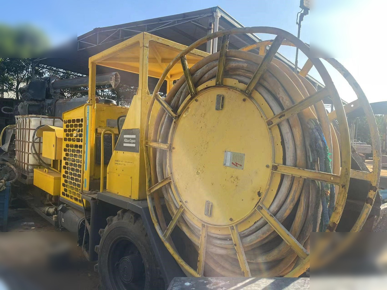 2016 EPIROC MEYCO ME5 - آلة حفر الأنفاق: صور 1 2016 EPIROC MEYCO ME5 - آلة حفر الأنفاق: صور 1