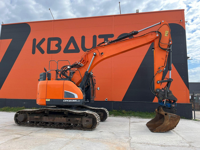 Doosan DX 235 LCR-5 3 D / ROTOTILT / CENTRAL LUBRICATION / AC - حفارات زحافة: صور 5 Doosan DX 235 LCR-5 3 D / ROTOTILT / CENTRAL LUBRICATION / AC - حفارات زحافة: صور 5