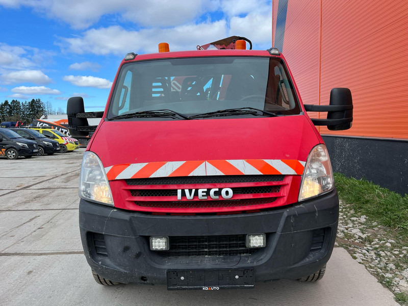 Iveco Daily 65C18 4x2 HMF 683 K2 / PLATFORM L=4256 mm - الشاحنات الصغيرة المسطحة: صور 3 Iveco Daily 65C18 4x2 HMF 683 K2 / PLATFORM L=4256 mm - الشاحنات الصغيرة المسطحة: صور 3