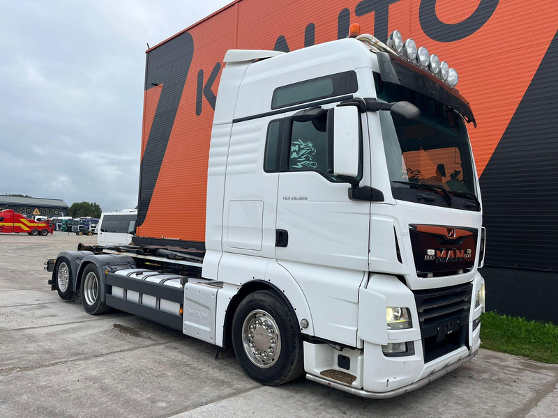MAN TGX 26.500 6x2*4 HIAB XR 21 ton / CHASSIS L=5300 mm - شاحنة ذات الخطاف: صور 3 MAN TGX 26.500 6x2*4 HIAB XR 21 ton / CHASSIS L=5300 mm - شاحنة ذات الخطاف: صور 3