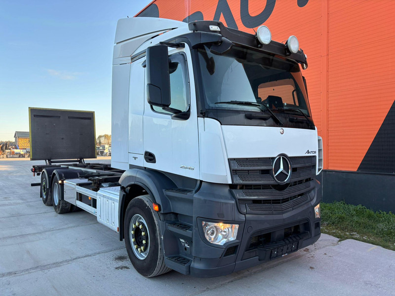 Mercedes-Benz Antos 2545 6x2 RETARDER / CHASSIS L=7812 mm - شاحنات الحاويات / جسم علوي قابل للتغيير شاحنة: صور 4 Mercedes-Benz Antos 2545 6x2 RETARDER / CHASSIS L=7812 mm - شاحنات الحاويات / جسم علوي قابل للتغيير شاحنة: صور 4