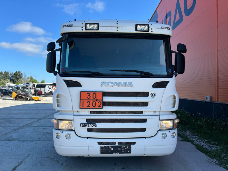 Scania P 320 4x2 TANK 11000 l / 2000 + 3000 + 3000 + 3000 l - شاحنة صهريج: صور 2 Scania P 320 4x2 TANK 11000 l / 2000 + 3000 + 3000 + 3000 l - شاحنة صهريج: صور 2