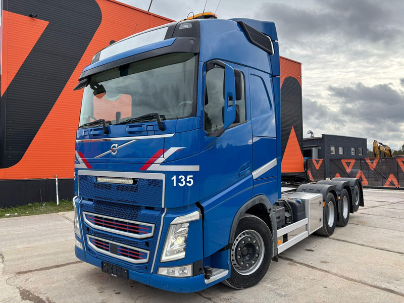 Volvo FH 500 8x4*4 FOR SALE AS CHASSIS / GCW 70 ton / PTO / CHASSIS L=6420 mm - الشاسيه شاحنة: صور 2 Volvo FH 500 8x4*4 FOR SALE AS CHASSIS / GCW 70 ton / PTO / CHASSIS L=6420 mm - الشاسيه شاحنة: صور 2
