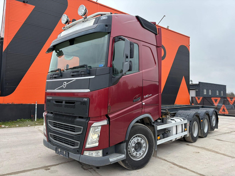 Volvo FH 540 8x4*4 BDF / TIPPER - شاحنات الحاويات / جسم علوي قابل للتغيير شاحنة: صور 2 Volvo FH 540 8x4*4 BDF / TIPPER - شاحنات الحاويات / جسم علوي قابل للتغيير شاحنة: صور 2