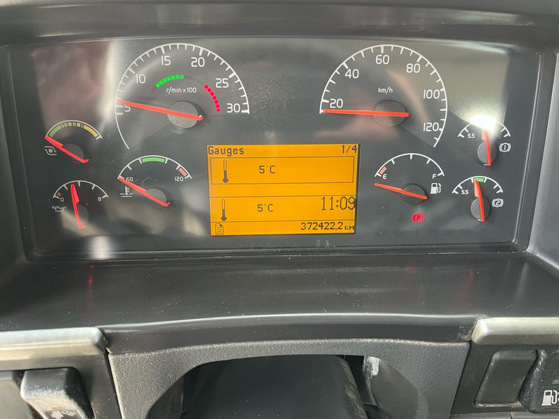 Volvo FM 12 420 8x4 INTERMIX IMF 10 m3 / FULL STEEL / ANALOG TACHOGAPH إيجار Volvo FM 12 420 8x4 INTERMIX IMF 10 m3 / FULL STEEL / ANALOG TACHOGAPH: صور 17