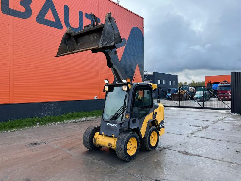 Volvo MC 70 C T4 BRUSH - اللودر بعجل: صور 2 Volvo MC 70 C T4 BRUSH - اللودر بعجل: صور 2