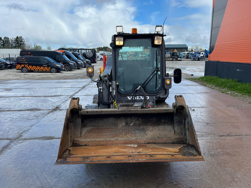 Volvo MC 70 C T4 BRUSH - اللودر بعجل: صور 3 Volvo MC 70 C T4 BRUSH - اللودر بعجل: صور 3