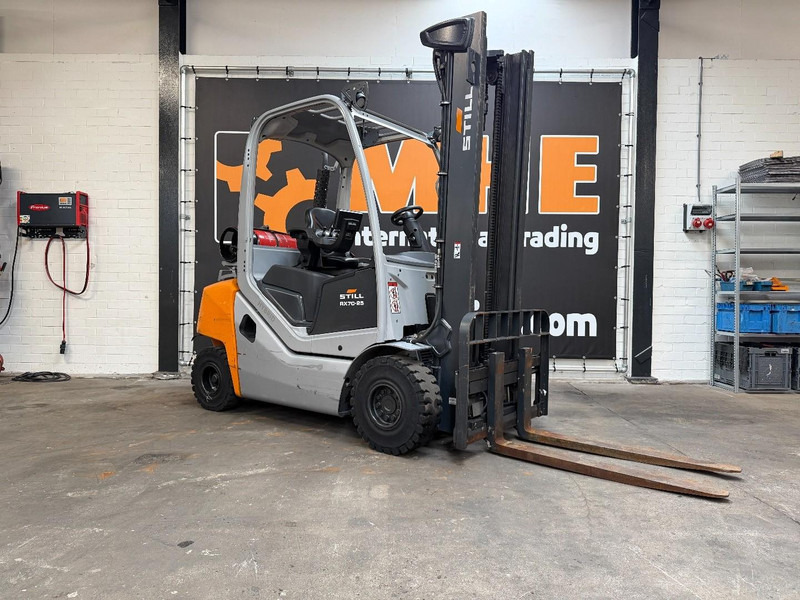 Still RX70-25T - رافعة شوكية تعمل بالغاز: صور 1 Still RX70-25T - رافعة شوكية تعمل بالغاز: صور 1