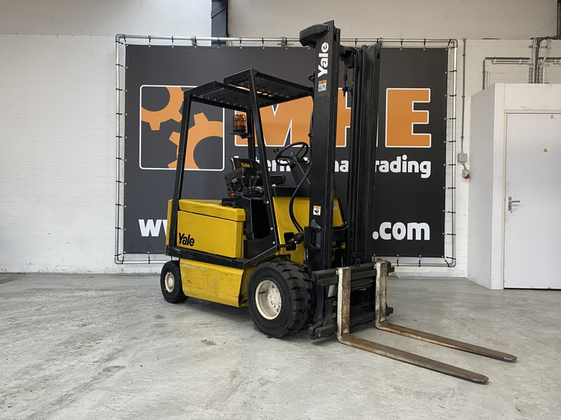 Yale ERP25ALF - رافعة شوكية كهربائية: صور 1 Yale ERP25ALF - رافعة شوكية كهربائية: صور 1