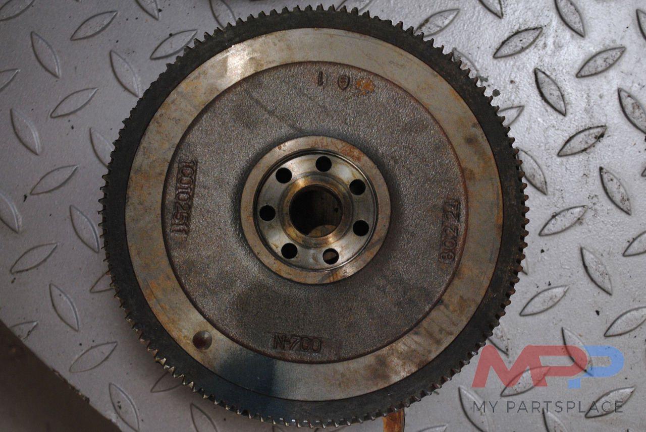 Kubota Vliegwiel Kubota V3300, v3600, v3900 - دولاب الموازنة - آلات البناء: صور 1 Kubota Vliegwiel Kubota V3300, v3600, v3900 - دولاب الموازنة - آلات البناء: صور 1