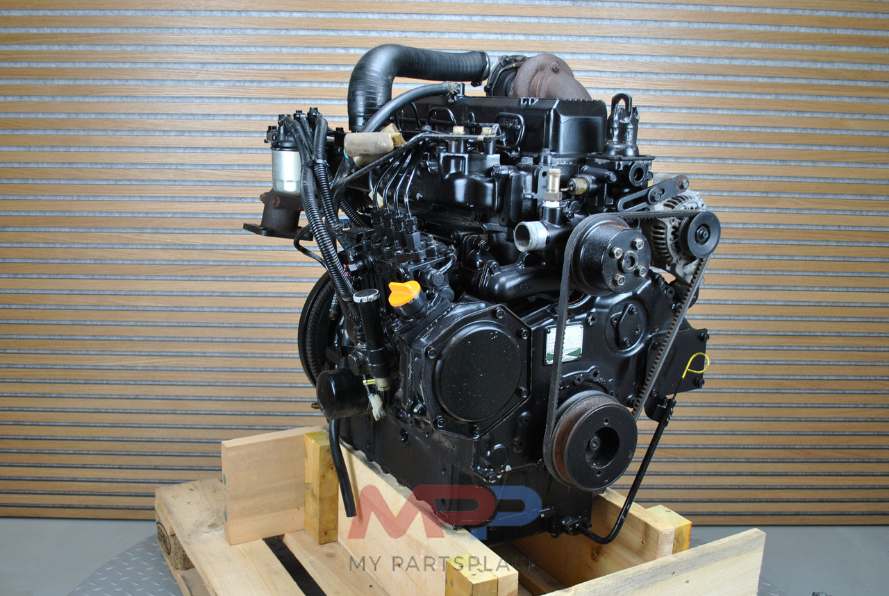 YANMAR 4TNE100 / 4TNE100-T - المحرك - حصادة شاملة: صور 3 YANMAR 4TNE100 / 4TNE100-T - المحرك - حصادة شاملة: صور 3