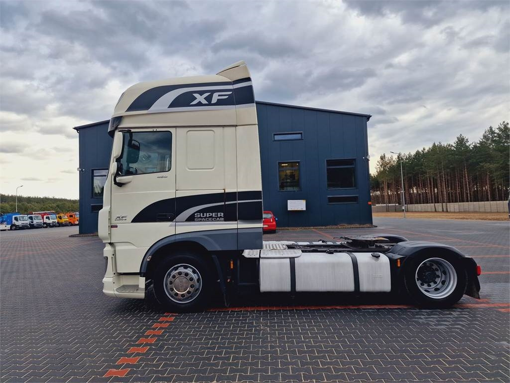 DAF XF 106 460 - شاحنة جرار: صور 2 DAF XF 106 460 - شاحنة جرار: صور 2