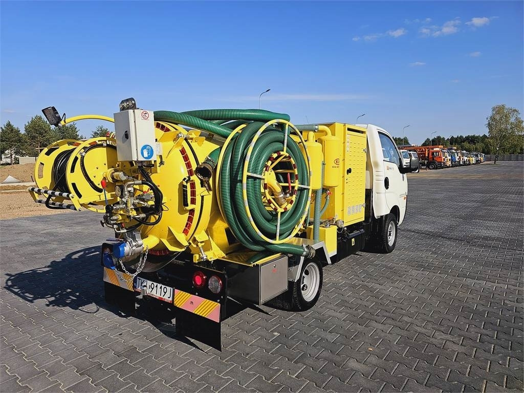 Isuzu Kia on categories B COMBI WUKO FOR DUCT CLEANING 2 - فراغ شاحنة: صور 1 Isuzu Kia on categories B COMBI WUKO FOR DUCT CLEANING 2 - فراغ شاحنة: صور 1