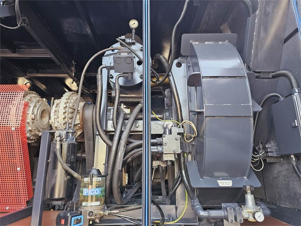 فراغ شاحنة Iveco MTS 4 x TURBINE MTS 4 x TURBINE Saugbagger vacuum: صور 12