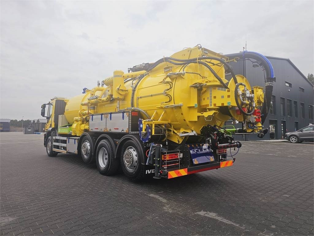 Iveco RAVO WUKO FOR CHANNEL CLEANING druck saug kanal - فراغ شاحنة: صور 5 Iveco RAVO WUKO FOR CHANNEL CLEANING druck saug kanal - فراغ شاحنة: صور 5
