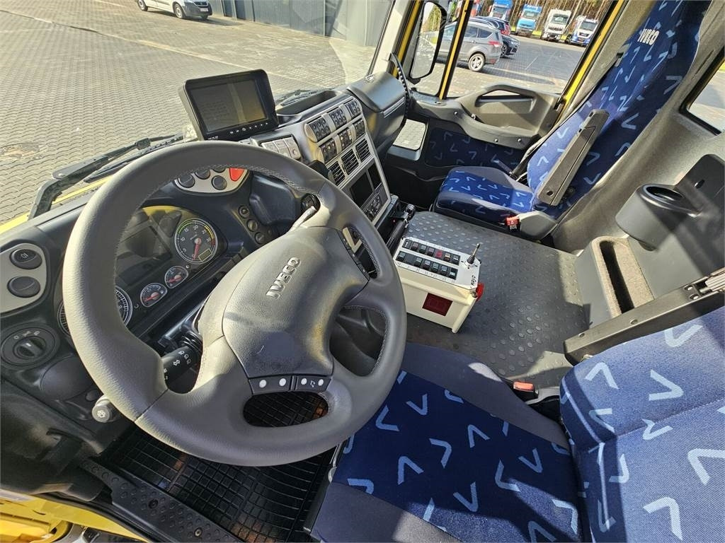 فراغ شاحنة Iveco RAVO WUKO FOR CHANNEL CLEANING druck saug kanal: صور 36 فراغ شاحنة Iveco RAVO WUKO FOR CHANNEL CLEANING druck saug kanal: صور 36