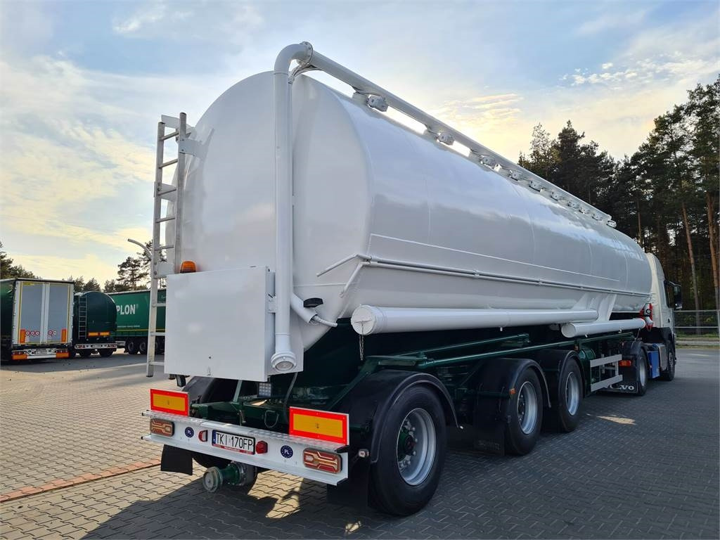 Lambrecht with suction WELGRO fodder, flour, wheat - نصف مقطورة صهريج: صور 1 Lambrecht with suction WELGRO fodder, flour, wheat - نصف مقطورة صهريج: صور 1