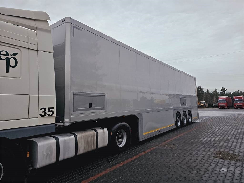 Langendorf DOUBLE LOADING FOR MOTOR COSMETICS Flexliner Inloa - مبردة نصف مقطورة: صور 2 Langendorf DOUBLE LOADING FOR MOTOR COSMETICS Flexliner Inloa - مبردة نصف مقطورة: صور 2