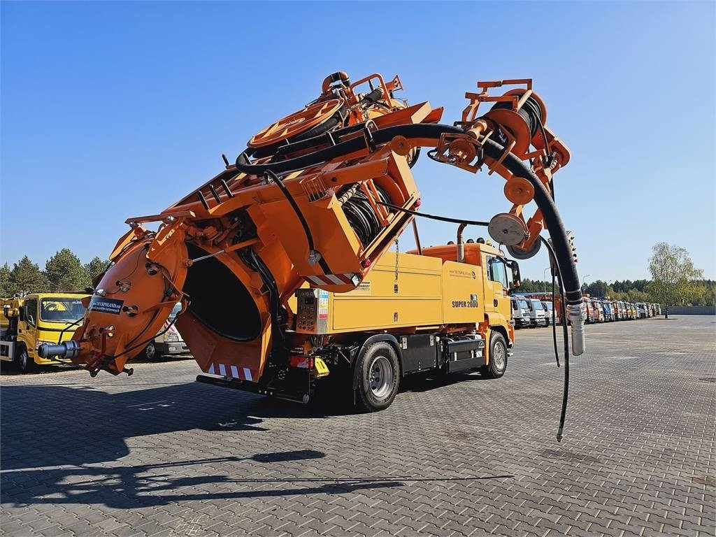 MAN SUPER 2000 4x2 WUKO RECYKLING for collecting liqui - فراغ شاحنة: صور 1 MAN SUPER 2000 4x2 WUKO RECYKLING for collecting liqui - فراغ شاحنة: صور 1