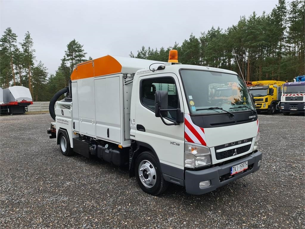 Mitsubishi CANTER RSP odkurzacz koparka ssąca Saugbagger CITY - سيارة بلدية: صور 2 Mitsubishi CANTER RSP odkurzacz koparka ssąca Saugbagger CITY - سيارة بلدية: صور 2