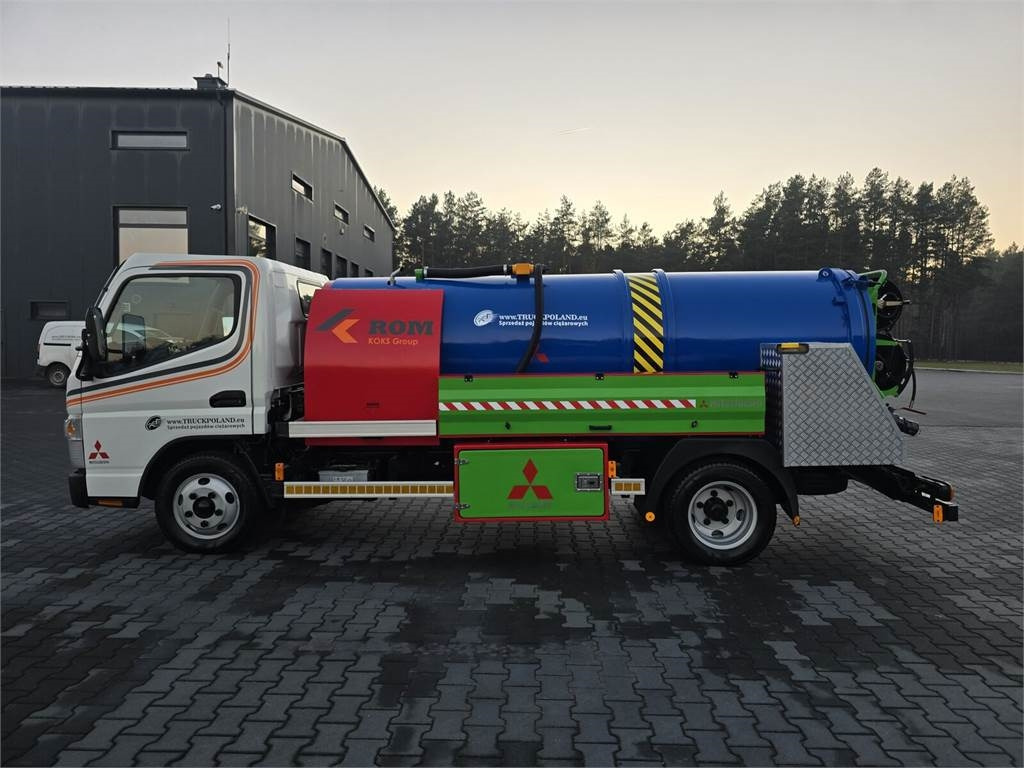 Mitsubishi ROM KOKS SMART COMBI WUKO HOT WATER FOR CLEANING S - فراغ شاحنة: صور 4 Mitsubishi ROM KOKS SMART COMBI WUKO HOT WATER FOR CLEANING S - فراغ شاحنة: صور 4